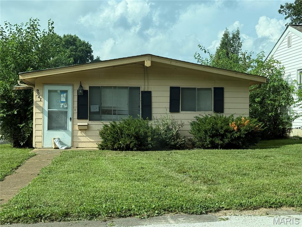 Pending fixer at 9047 Kathlyn Drive