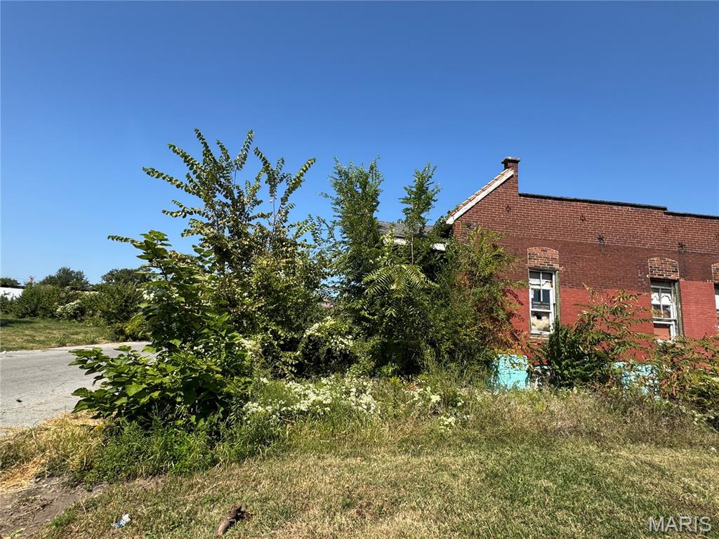 Fixer upper at 4055 Market Street