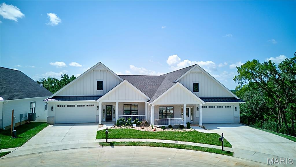 Villa for rent at 14316 Holohan Estates
