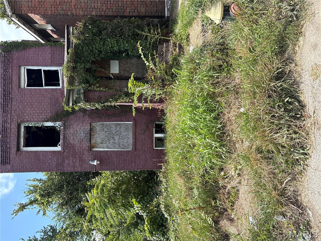 Fixer upper at 3119 Sarah Street