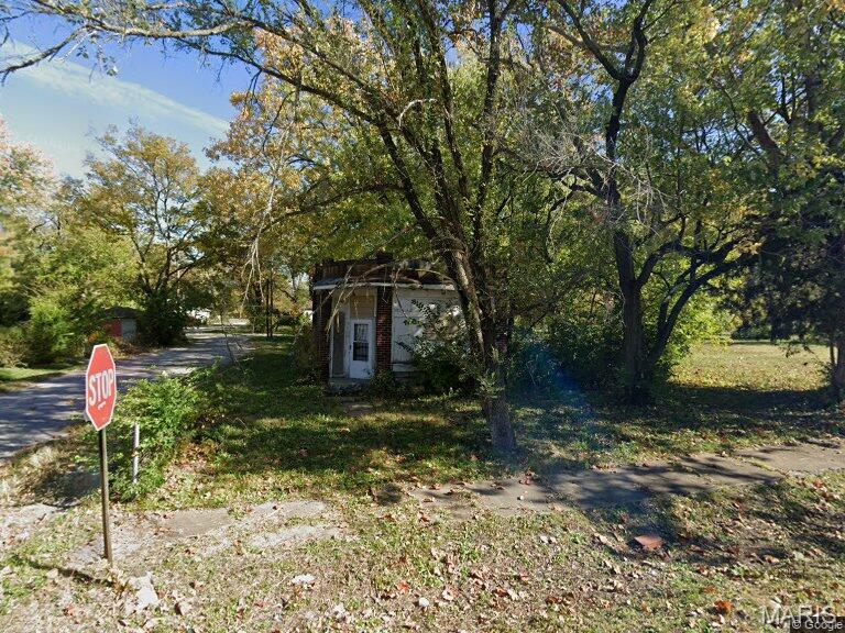 Pending fixer at 1454 49th Street