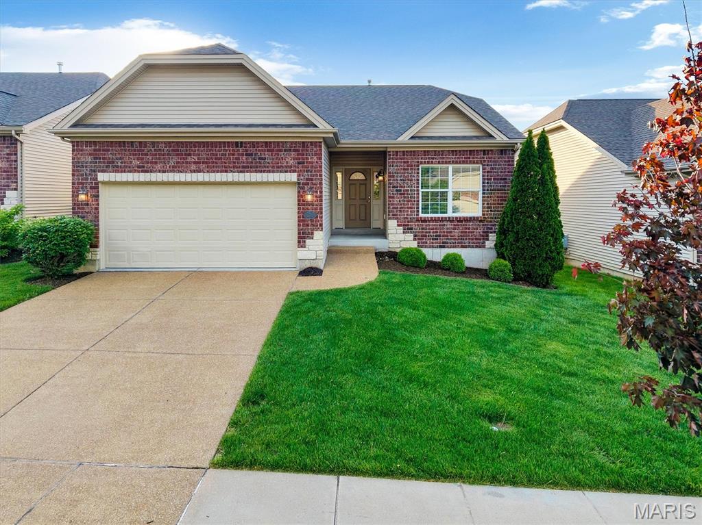 Sold villa at 1247 Emerald Gardens Drive