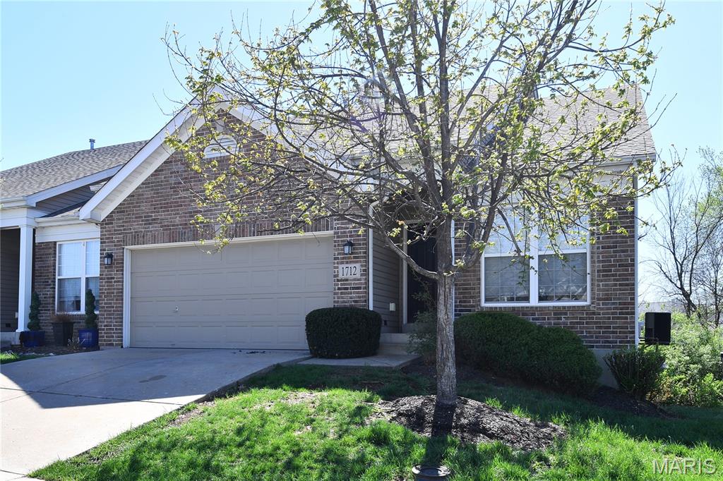 Pending villa at 1712 Preston Centre Drive