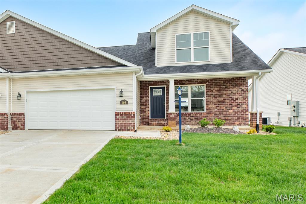 Villa for sale at 205 Wrigley Field Drive