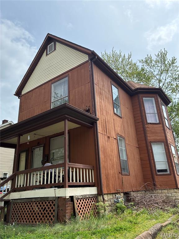 Pending fixer at 2230 Benton Street
