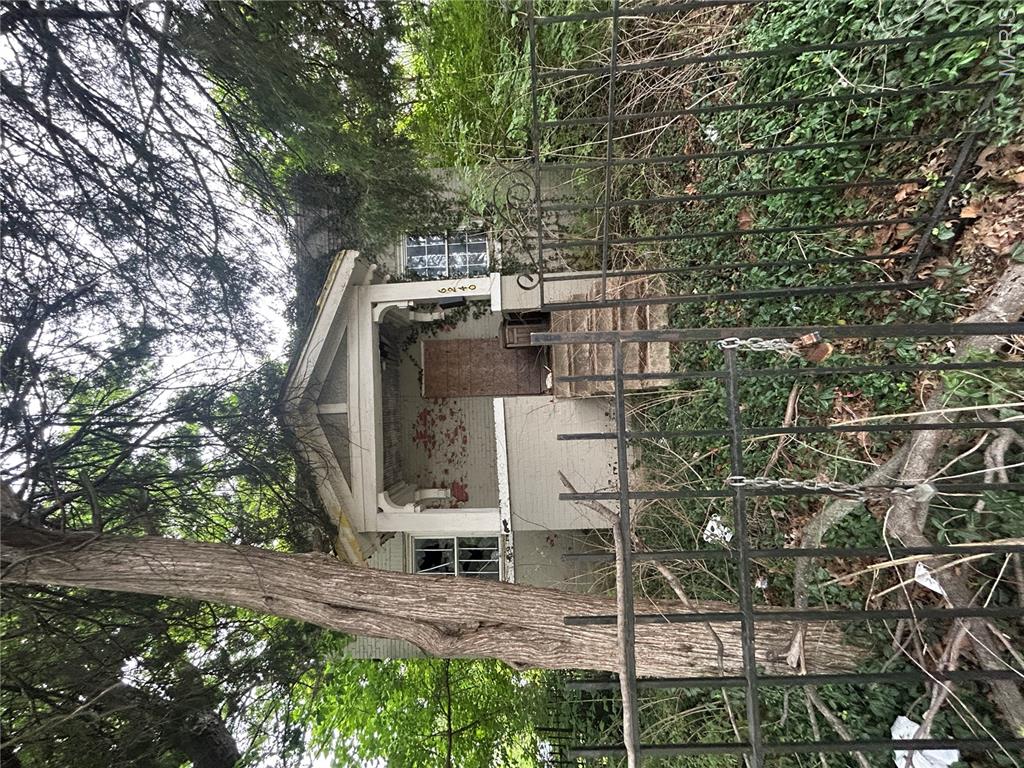 Fixer upper at 6240 Lenox Avenue