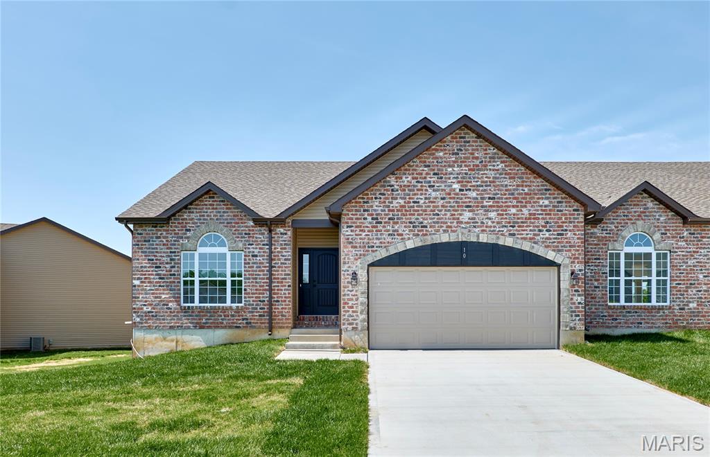 Villa for rent at 10 Canyon Creek Court