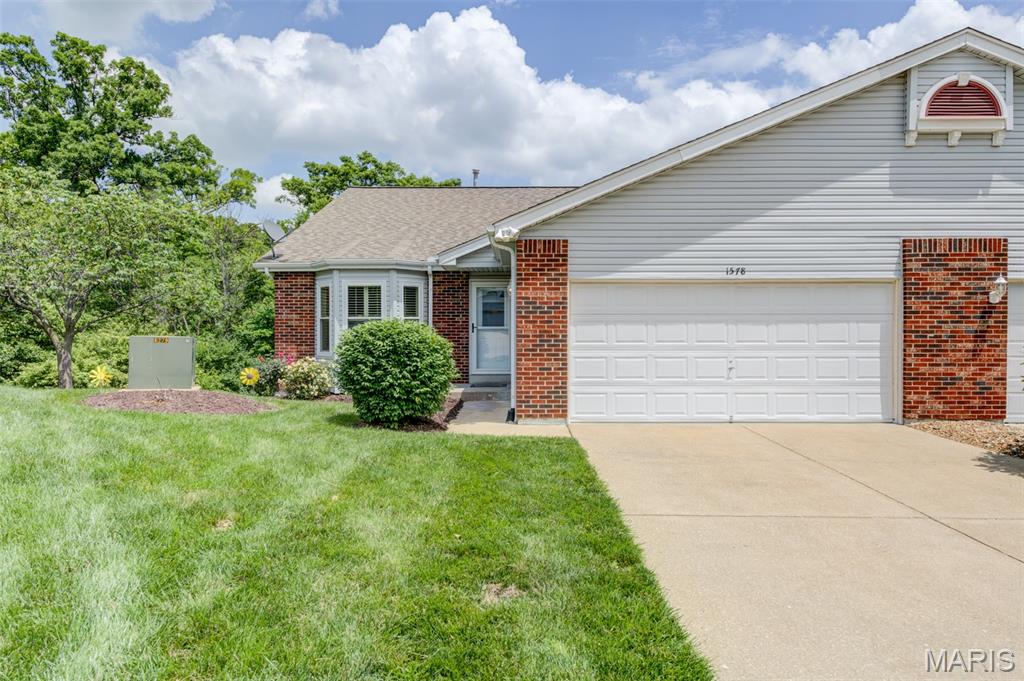 Sold villa at 1578 Lienemann Drive