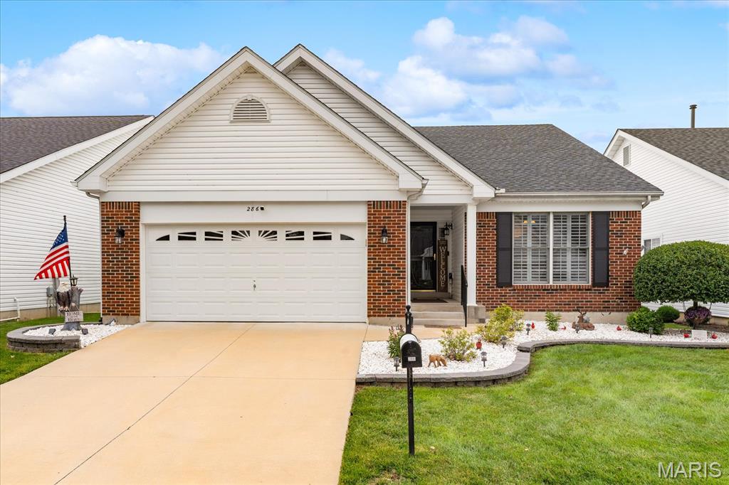Sold villa at 286 RED CLOVER Circle