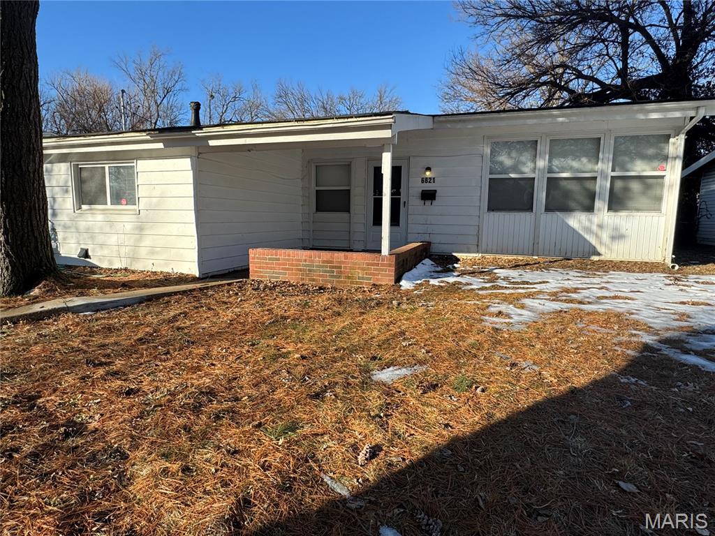 Pending fixer at 6821 Saint Olaf Drive
