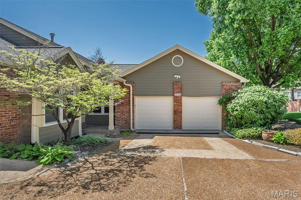 Sold villa at 14316 Willow Spring Hill Drive