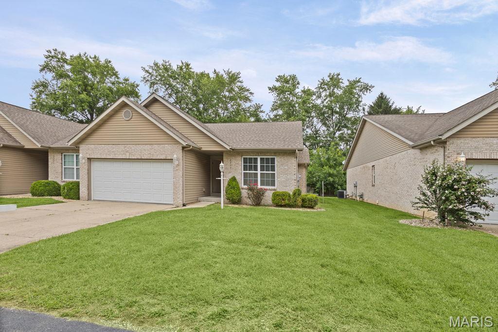 Sold villa at 2217 Centreville Avenue
