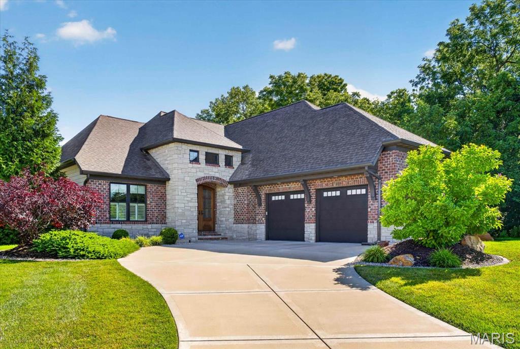 Villa for sale at 6313 Park Row