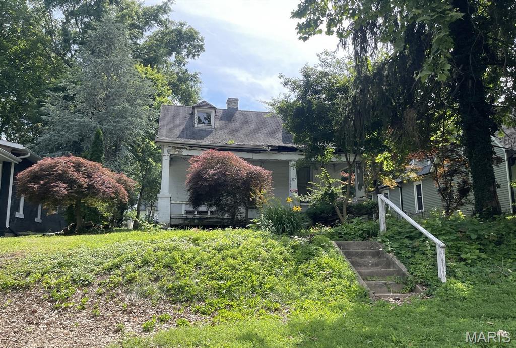 Pending fixer at 517 Park Avenue
