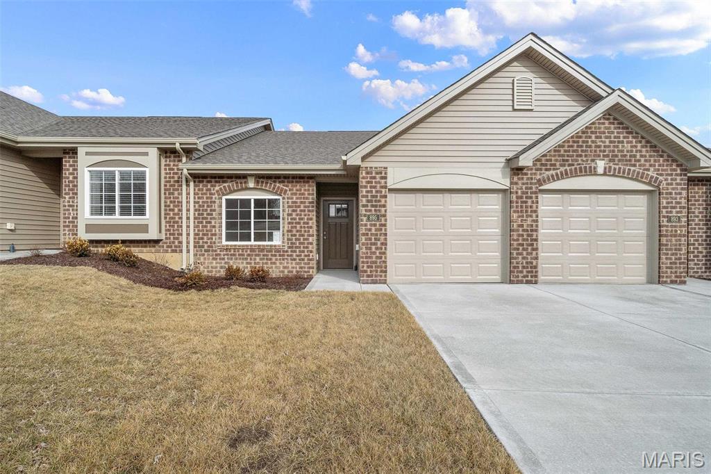 Sold villa at 887 Walter Way