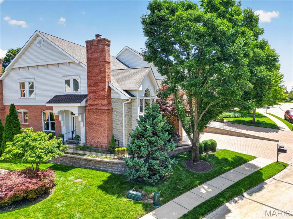 Sold villa at 12427 Questover Manor Court