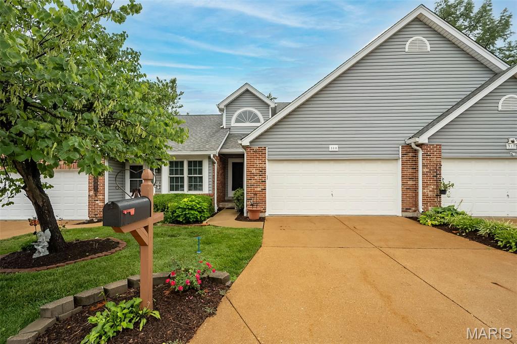 Villa for sale at 308 Kehrs Mill Bend Court
