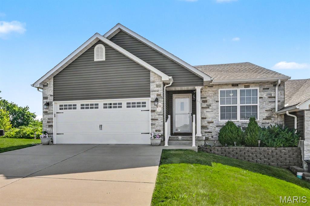 Sold villa at 65 Jackson Circle