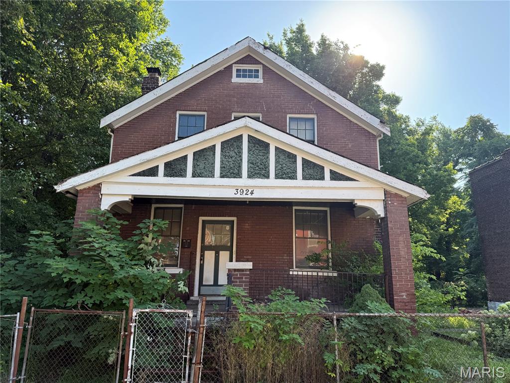 Pending fixer at 3924 19th Street