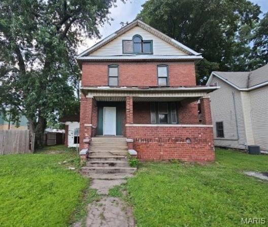 Pending fixer at 2201 Iowa Street