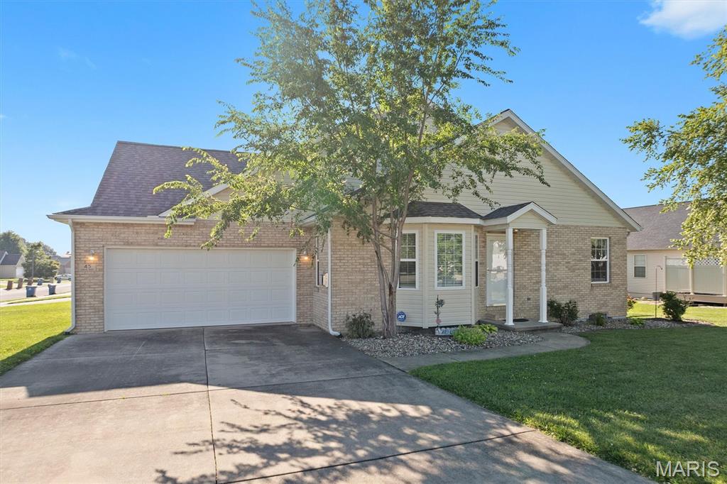 Pending villa at 45 Chase Way