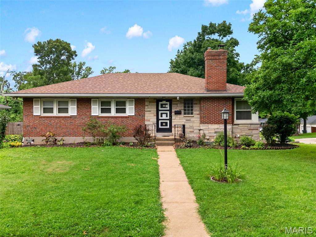 Coming soon fixer at 813 Hentschel Place