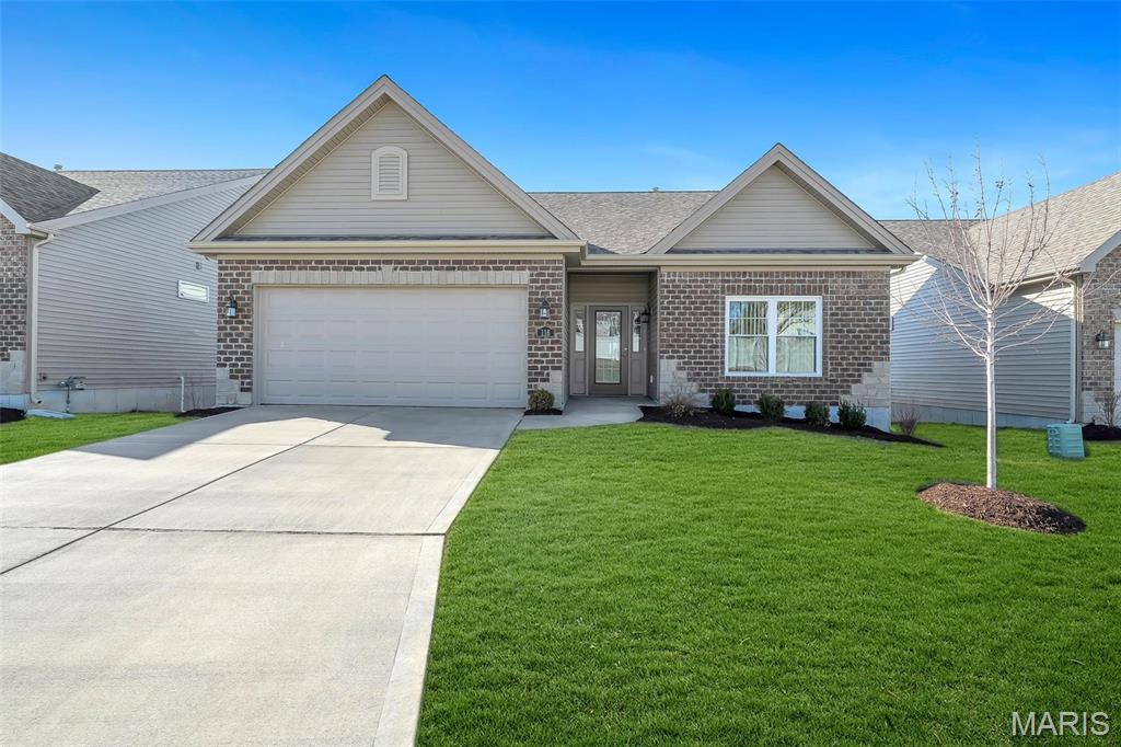 Sold villa at 116 Dardenne Place Drive